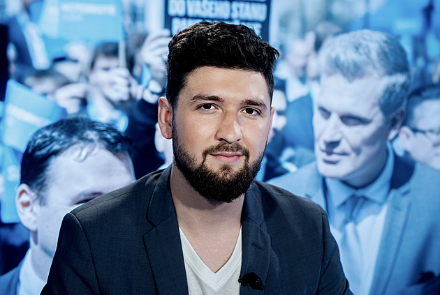 Partnerem je pro nás hnutí ANO, s komunisty ne, říká lídr Motoristů Gregor