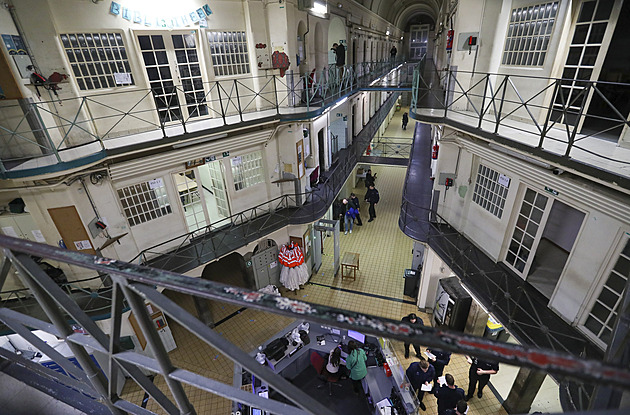 Belgii trápí přeplněné věznice, trestance bez dokladů chce posílat na Balkán