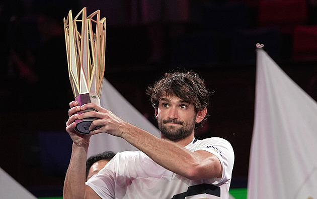 Z 204. místa na 40. Zázrak z Monaka zdolal bratrance a vydělal víc než za celý život