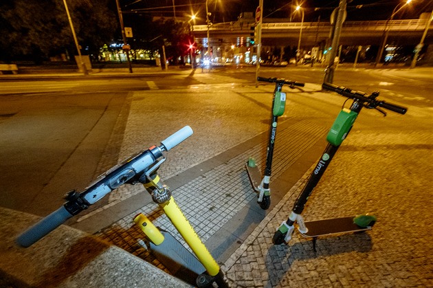 Stopka pro sdílené elektrokoloběžky v Praze. Radní odsouhlasili regulaci