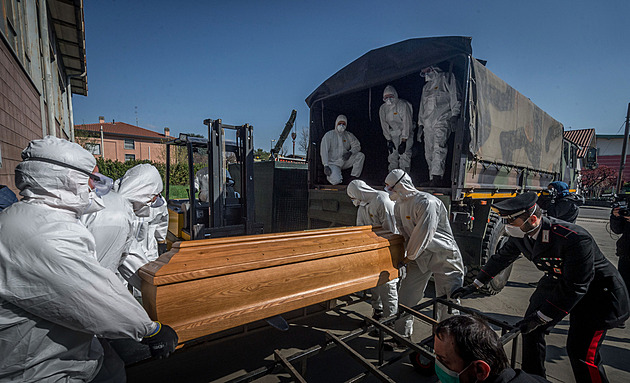 Proč my? Proč Bergamo? I my byli oběťmi, vzpomíná lékař na pandemii covidu