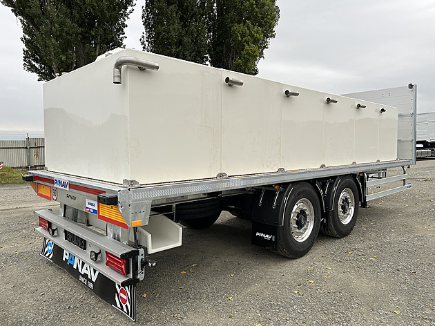 Přívěs z Hané odveze živé kapry na velké vzdálenosti, umí okysličovat vodu