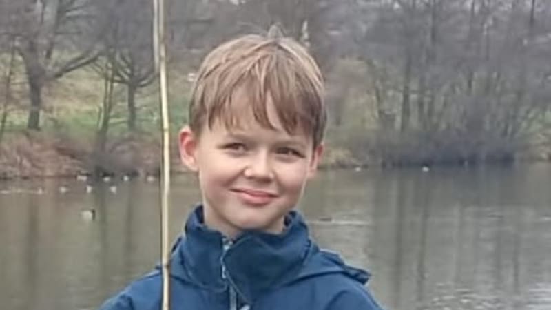 Pátrání po Markovi komplikuje záhada s autobusem. Je skaut a rád se toulá, říkají svědci