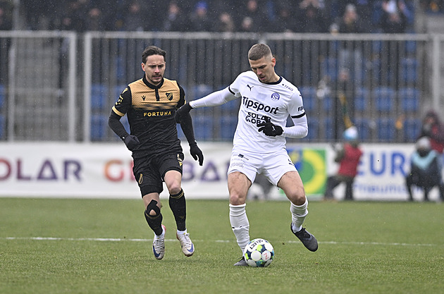 ONLINE: Slovácko - Baník 0:0, souboj ve spodku tabulky. Kdo se odlepí?