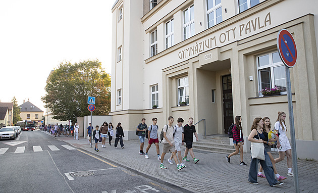 Nevýhodné. Omezování. I pražské střední školy odmítají zavedení spádovosti
