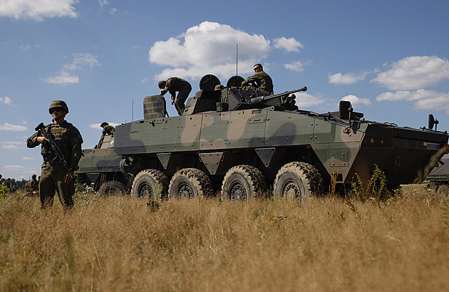 Mokřady či lesy jako obranný val. Příroda u hranic ztěžuje invazi, říká eurokomisařka