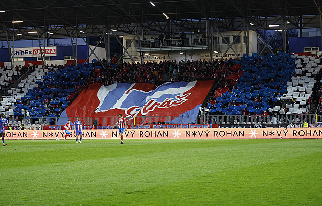 Má nečeský tah na bránu, chválili hrdinu derby Vorlického. Breite se vyloučení divil