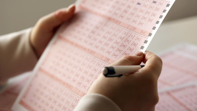 Padla pohádková trefa v loterii: Muž o výhru málem přišel. Zprávu smazal, měl ji za spam
