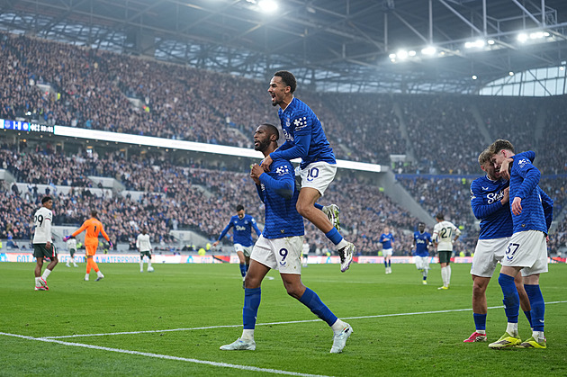 ONLINE: Everton dominuje nad Chelsea, Liverpool padl v Brightonu. Hraje i Leeds