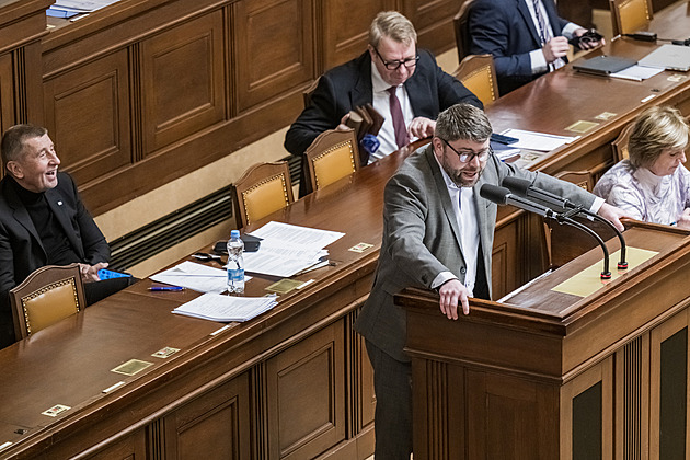 Opozice chce jednat o plánu koalice rušit poplatky ČT a rozhlasu, řekl Jakob