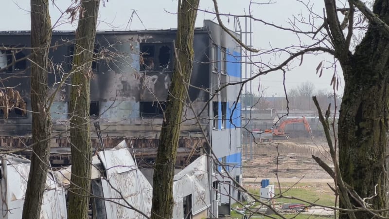 Žhářský útok v Pardubicích: Policisté skrývali podezřelého. Šándor mluví o důležité osobě