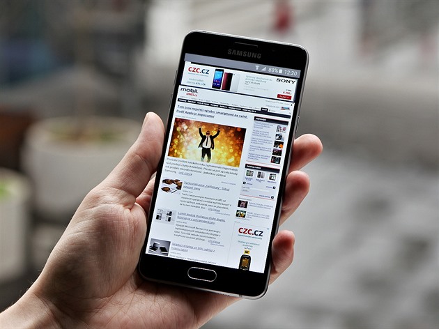 Samsung z nich vždy dělal tak trochu hogo fogo. Jedno z áček je vyložený úlet