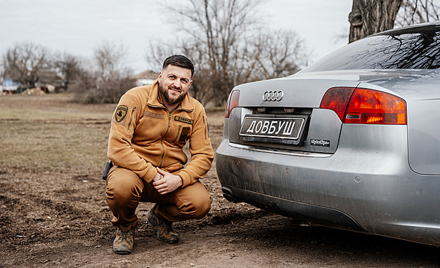 Rozpáral si pupek, tak mu říkají Císař. Jak vznikají volací znaky ukrajinských vojáků