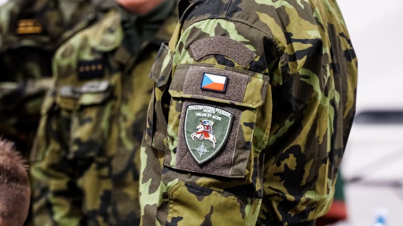 Válka nepočká: Česko brzdí pomalá politika. Polsko či Finsko jsou na hrozby z Ruska připraveny