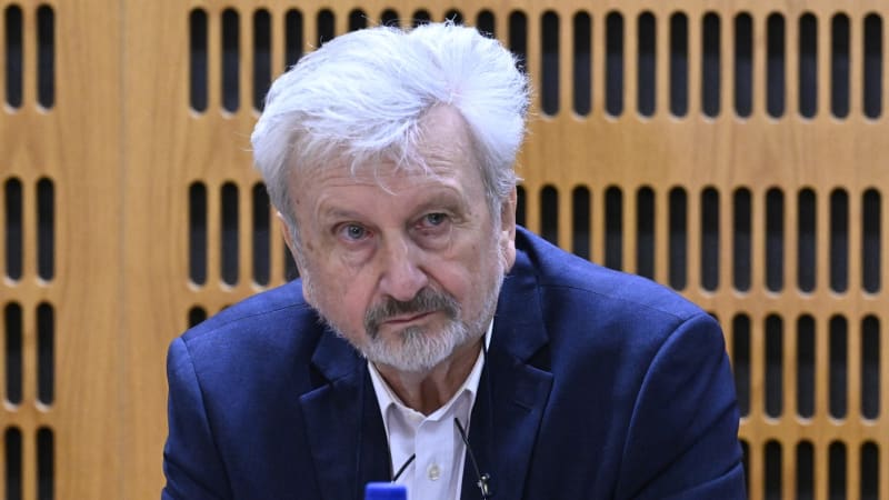 Cimický je vinen, řekl soud. Psychiatr se podle něj dopustil čtyř znásilnění, řadu žen vydíral