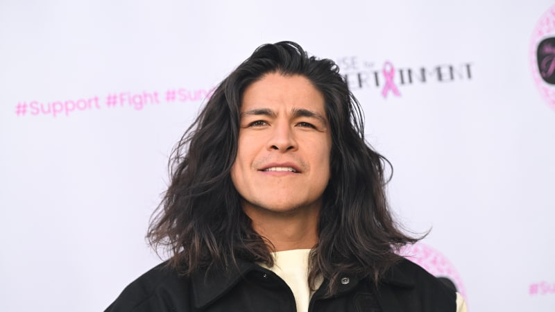 Z herce profesionálním fotbalistou: Hvězda seriálu Ted Lasso podepsala se známým klubem