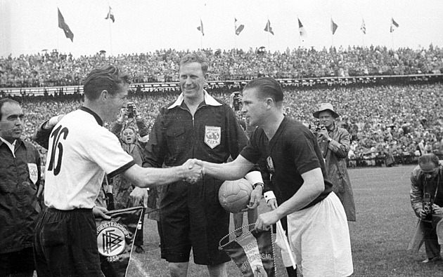 MS 1954: Zázrak! Na pervitinu? Jak Němci vyfoukli neporazitelným Maďarům zlato