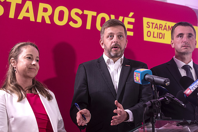 Odvolejte Macinku, vyzval STAN. Chová se jako spratek, řekla Šebelová