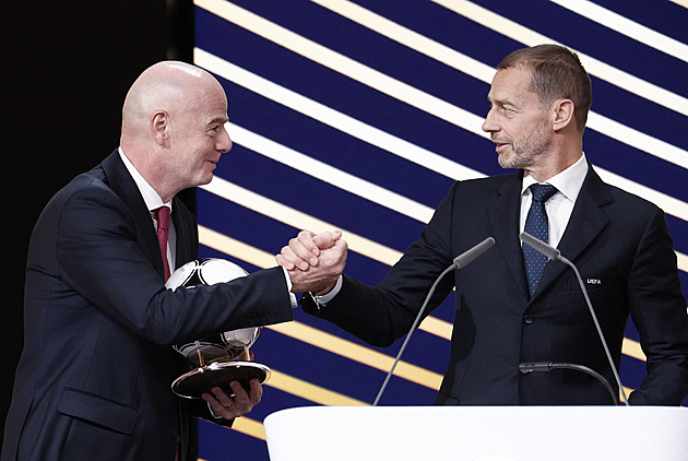 Z Čeferina příští prezident FIFA nebude.  Infantina vyzve jiný protikandidát, věří