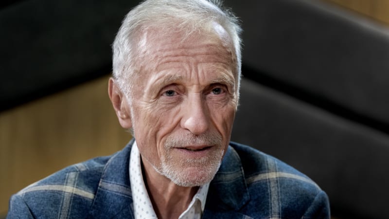Topolánek o vážných zdravotních problémech: Mám metastázy na plicích. Popsal své vyhlídky