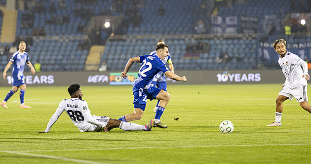 Věhlasná líheň fotbalových talentů trpí. V Olomouci mají přednost cizinci