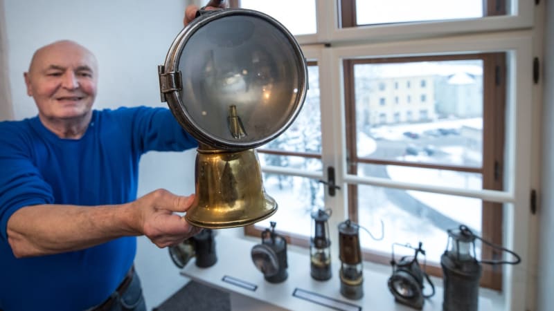 Zemřel Václav Jirásek. Zachraňoval lidské životy i vzpomínky na trutnovské doly