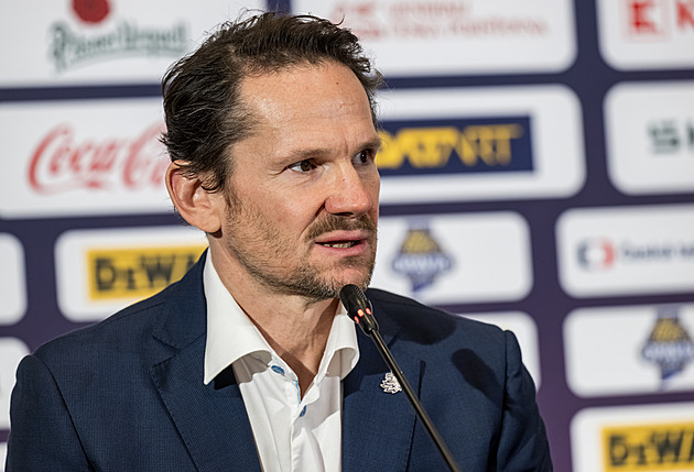 Na Pastrňáka není potřeba tlačit. Eliáš o komunikační lince s NHL a pomoci legend